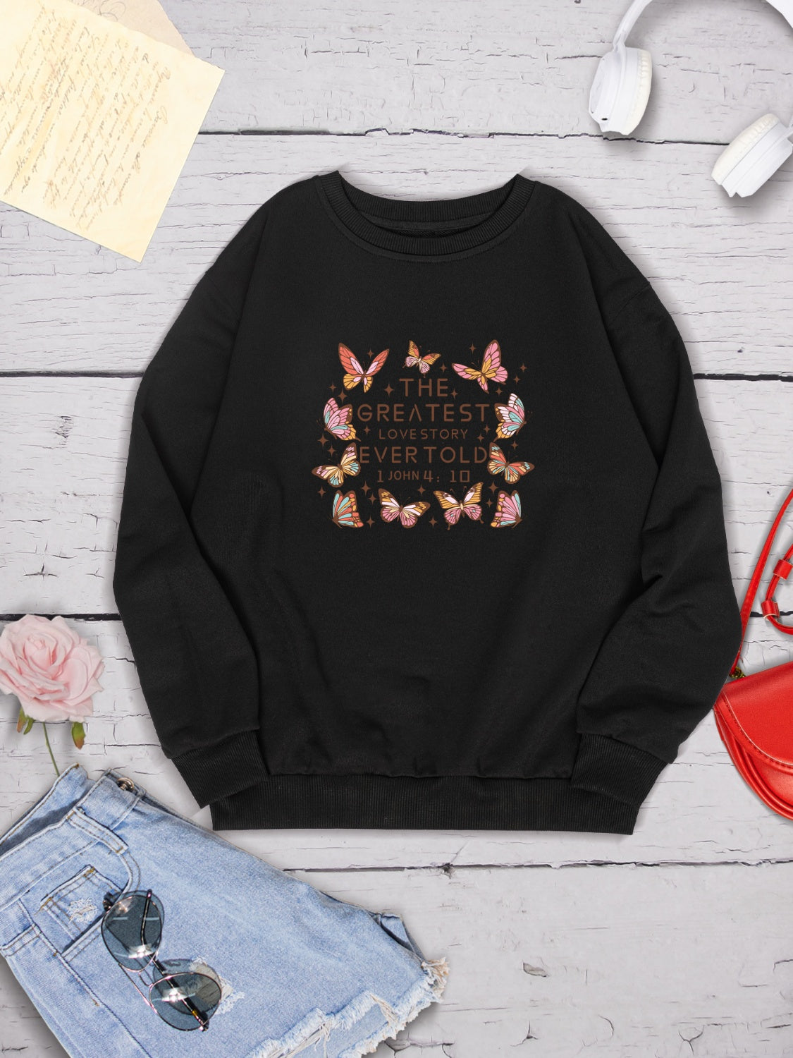 THE GREATEST LOVESTORY EVERTOLD Round Neck Sweatshirt